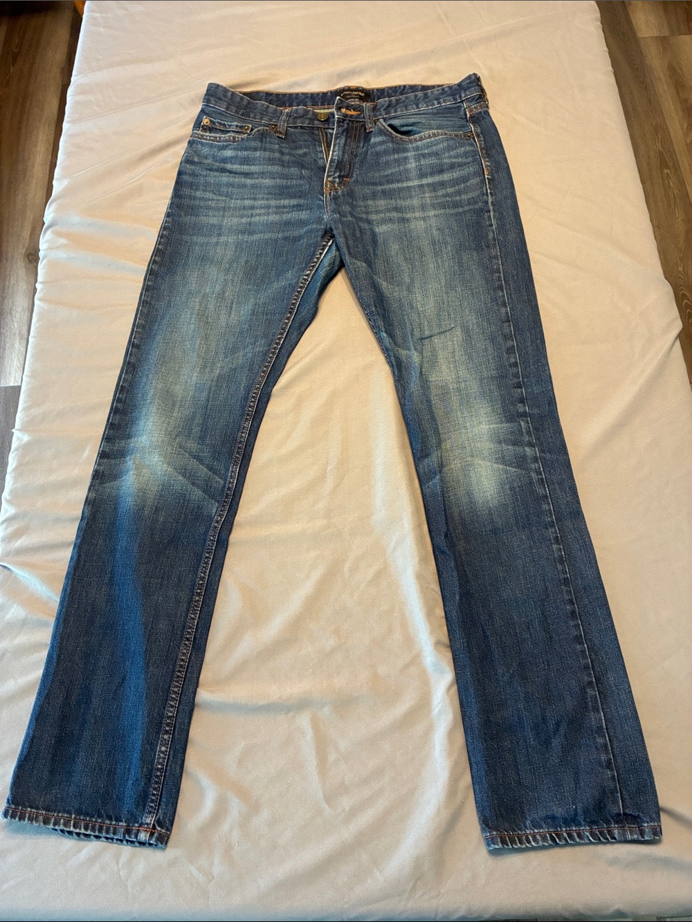 Banana Republic Men's Faded Blue Straight Jeans